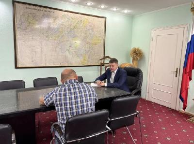 Василий Котов провел личный прием граждан